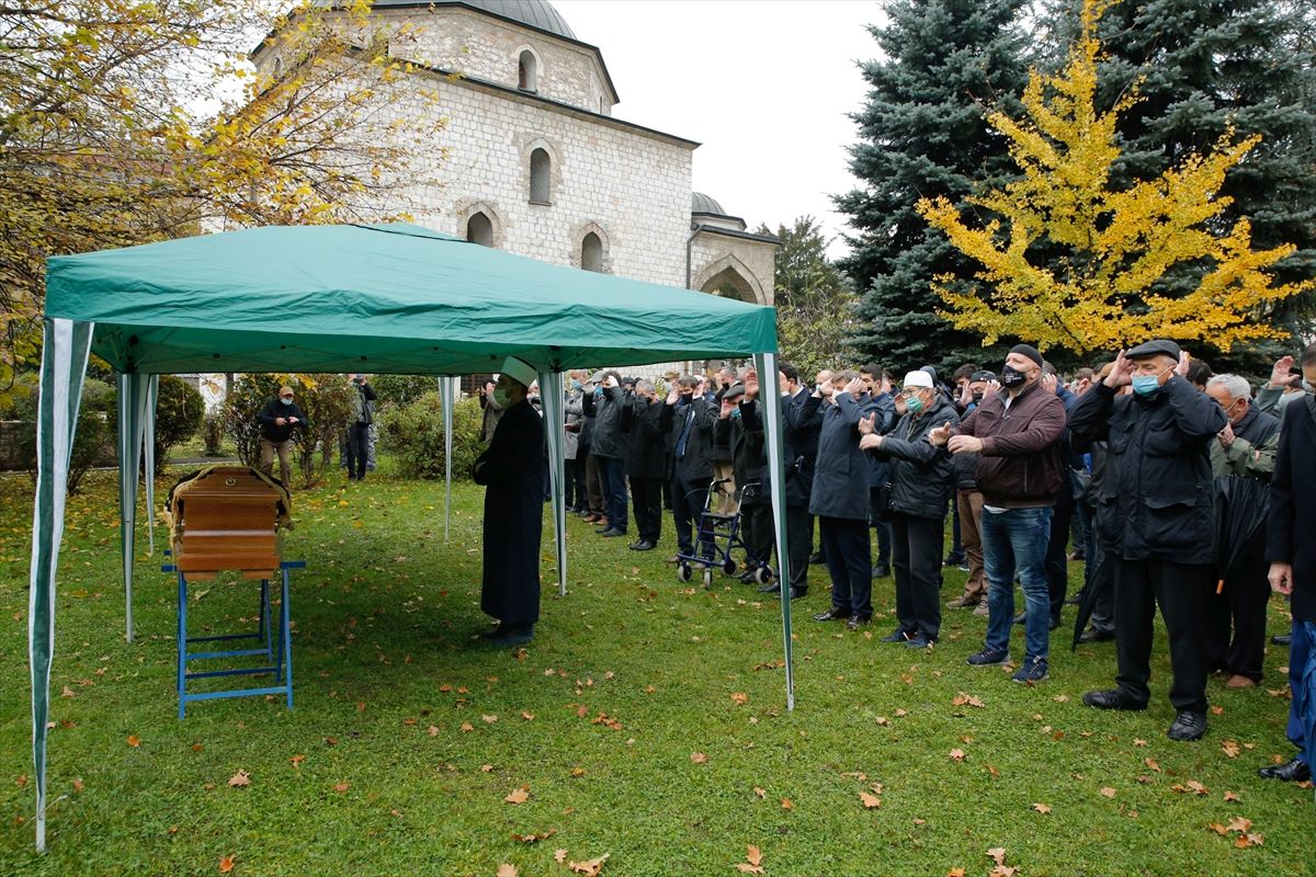 U haremu Alipašine džamije klanjana dženaza i obavljen ukop Hasana Muratovića